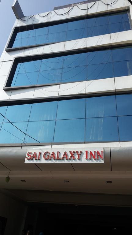Hotel Sai Galaxy Inn Ширди Экстерьер фото