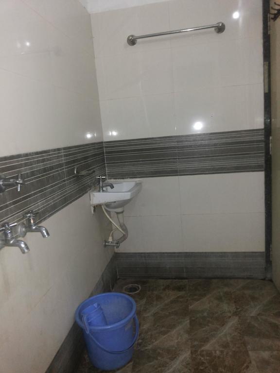 Hotel Sai Galaxy Inn Ширди Номер фото